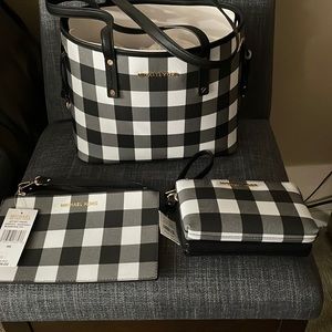 Michael Kors Handbag , tote, and wristlet